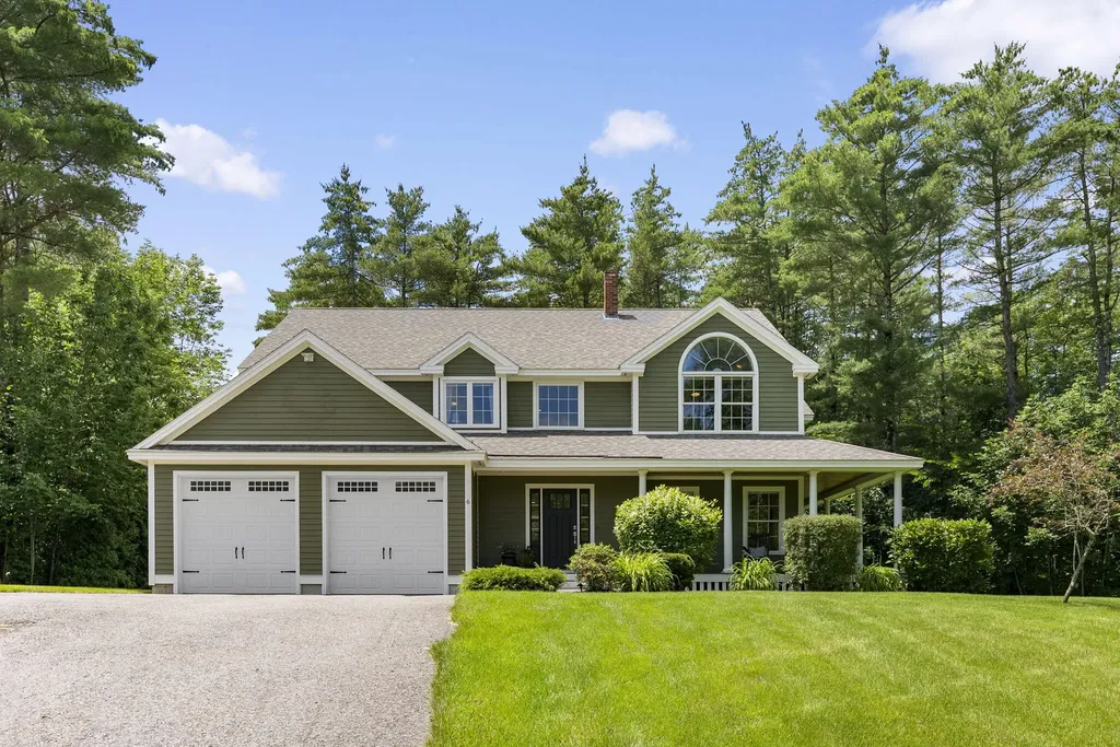 6 Fox Hall Road Falmouth ME 04105