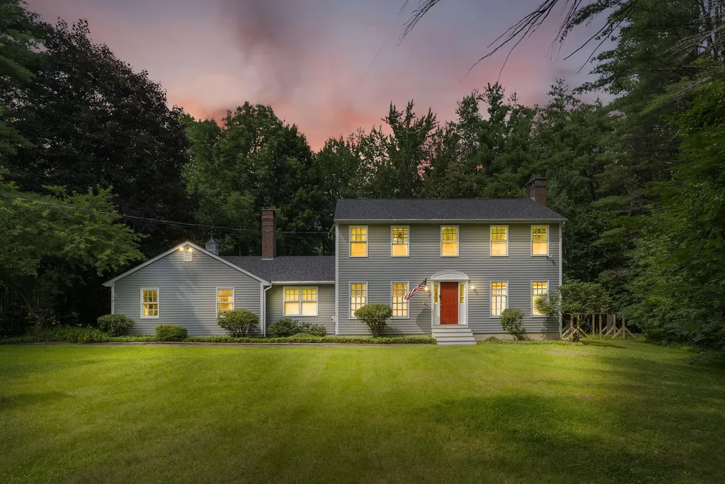 25 Harrison Circle Auburn ME 04210