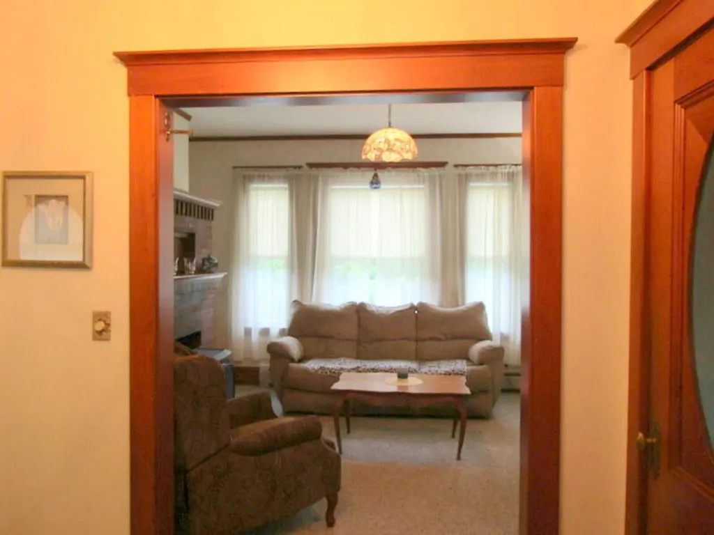 27 Shepley Street Auburn ME 04210