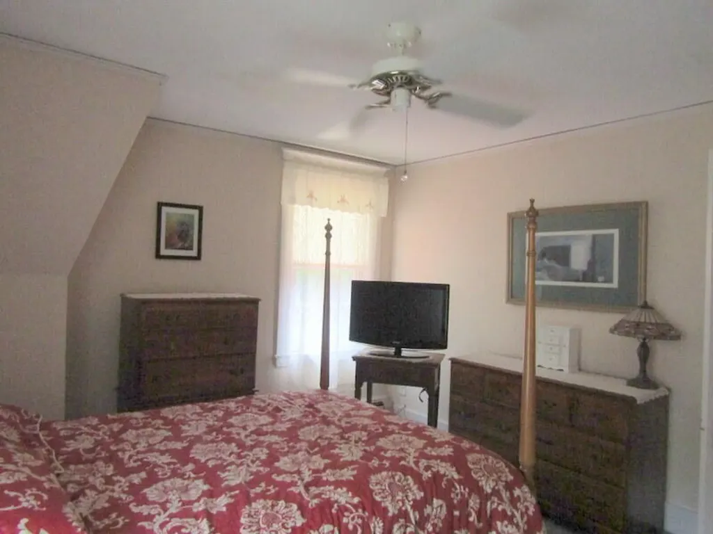 27 Shepley Street Auburn ME 04210