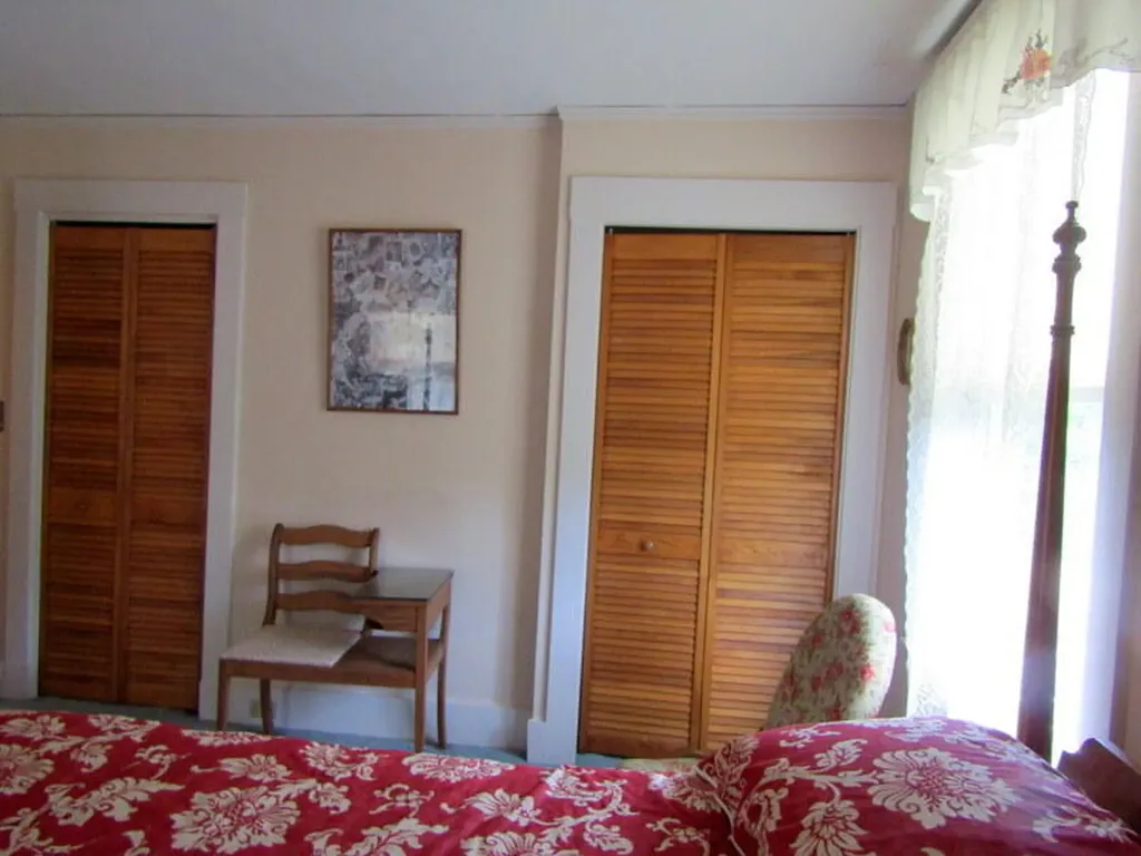 27 Shepley Street Auburn ME 04210