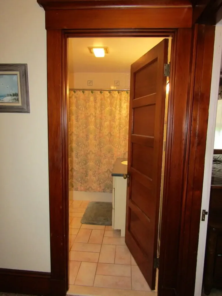 27 Shepley Street Auburn ME 04210