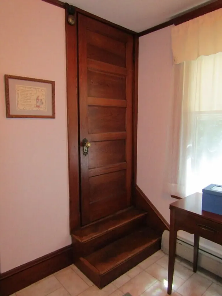 27 Shepley Street Auburn ME 04210