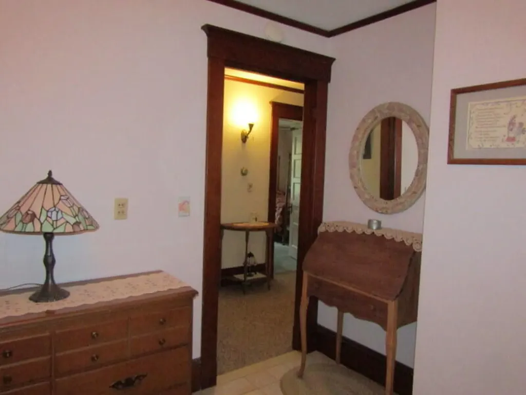27 Shepley Street Auburn ME 04210