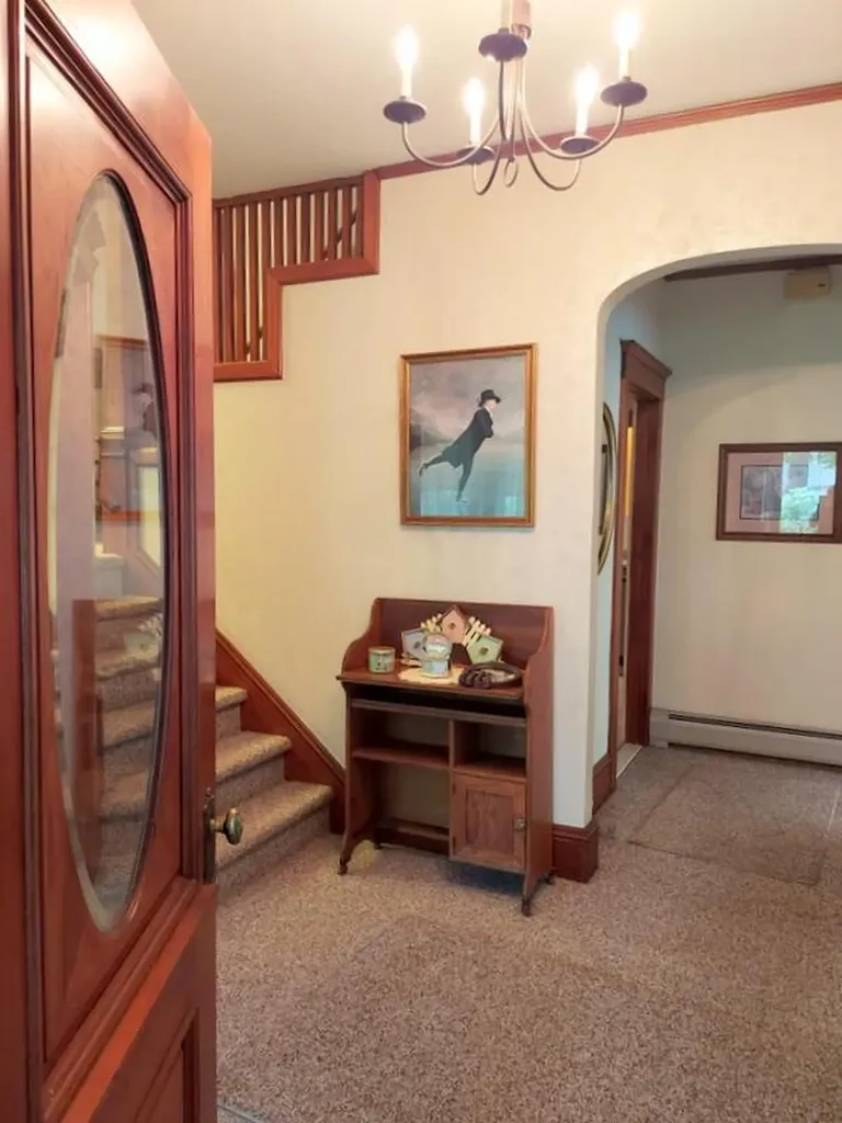 27 Shepley Street Auburn ME 04210