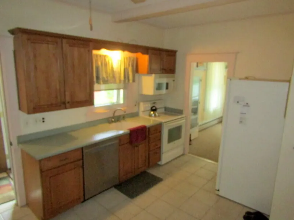 27 Shepley Street Auburn ME 04210