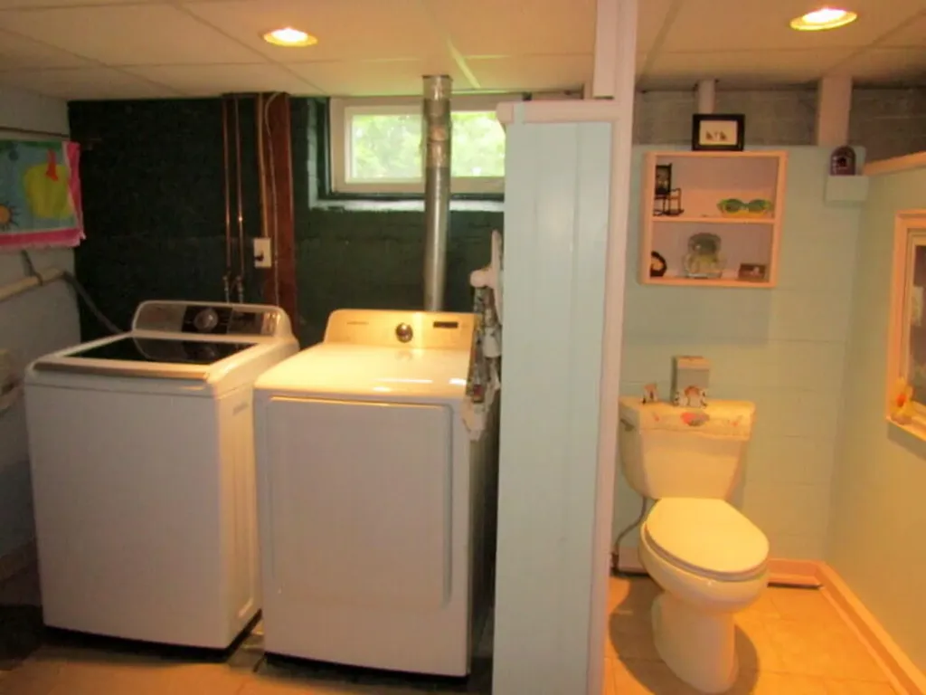 27 Shepley Street Auburn ME 04210