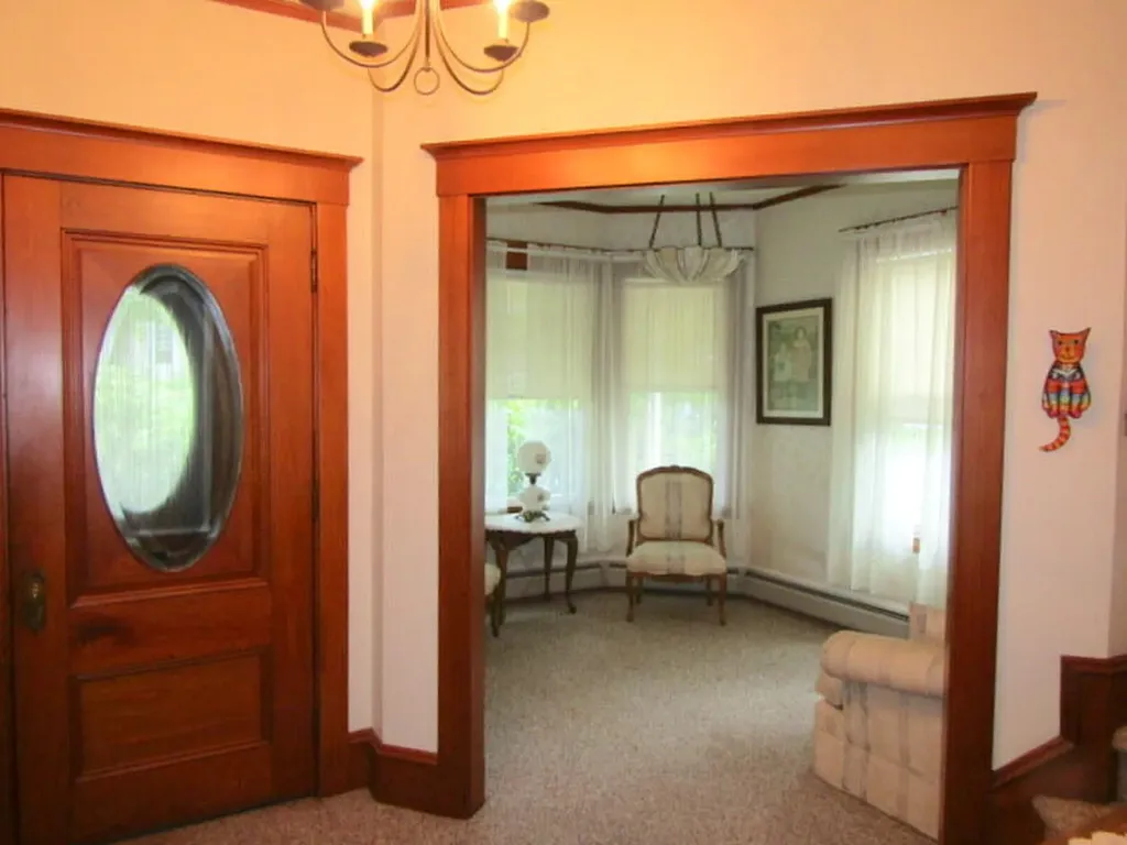 27 Shepley Street Auburn ME 04210