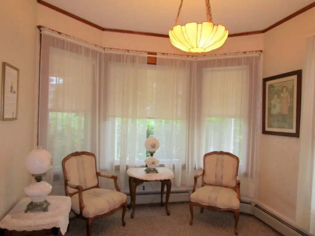 27 Shepley Street Auburn ME 04210