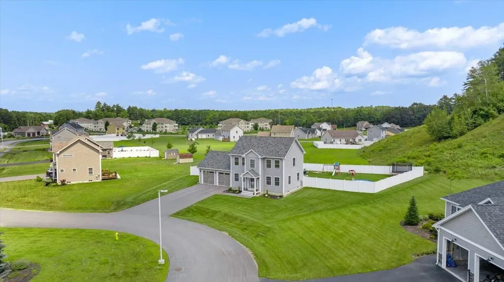 30 Champagne Lane Lisbon ME 04250