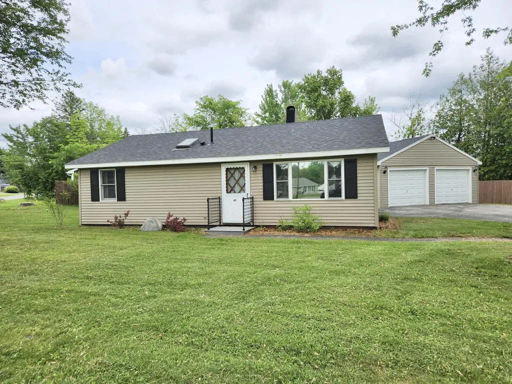 61 Brewster Street Bangor ME 04401