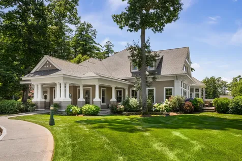 100 Shepards Cove Road Kittery ME 03904