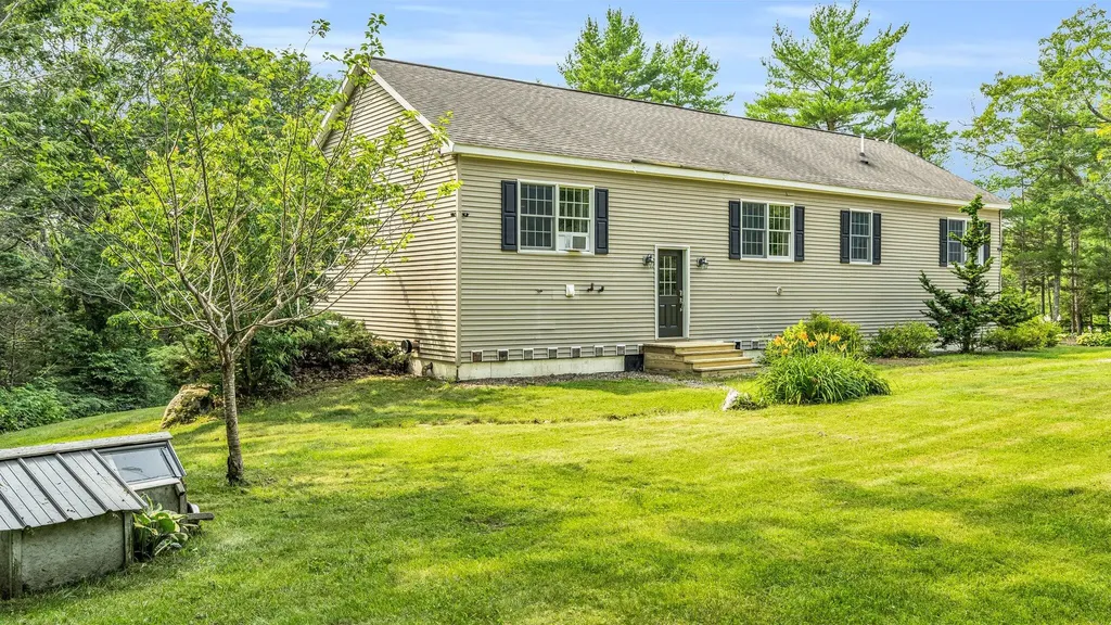15 Juniper Hill Road Boothbay ME 04537