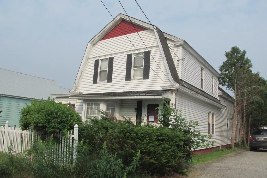14 Marston Street Norway ME 04268