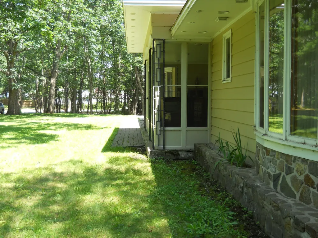 109 Farview Drive Sanford ME 04073