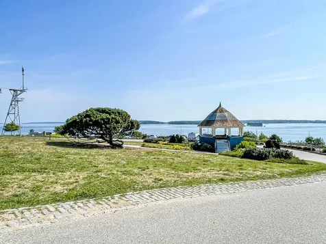 45 Eastern Promenade Portland ME 04101