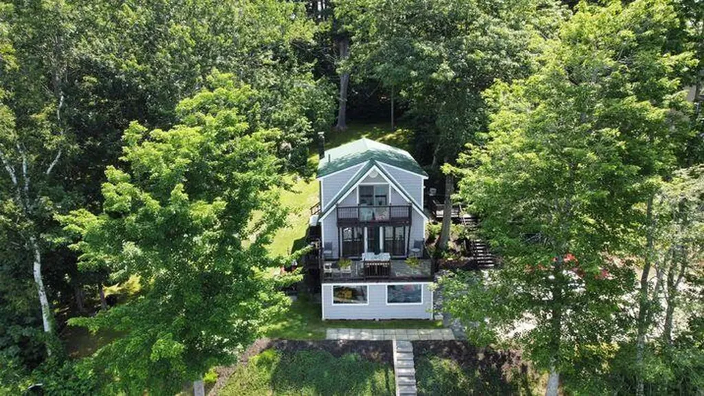 73 Riley Road Sabattus ME 04280