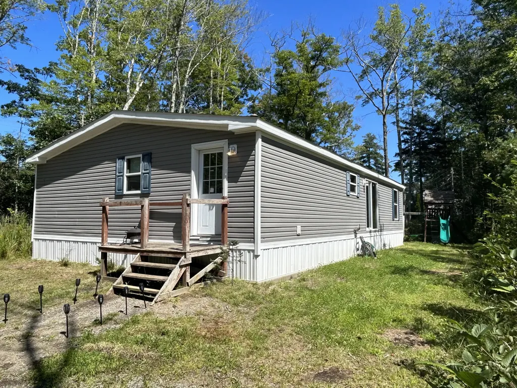 422 West Street Rockport ME 04856