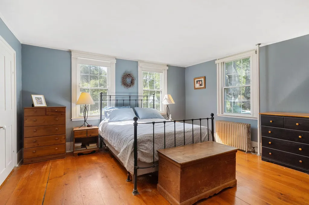 282 Quaker Ridge Road Leeds ME 04263