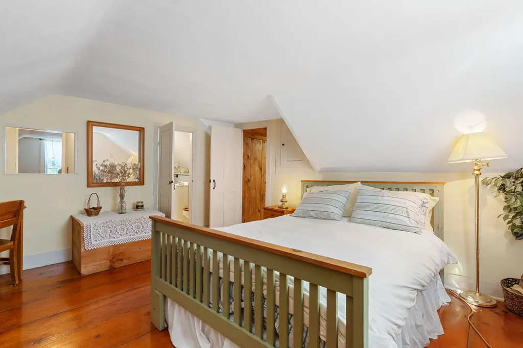 282 Quaker Ridge Road Leeds ME 04263