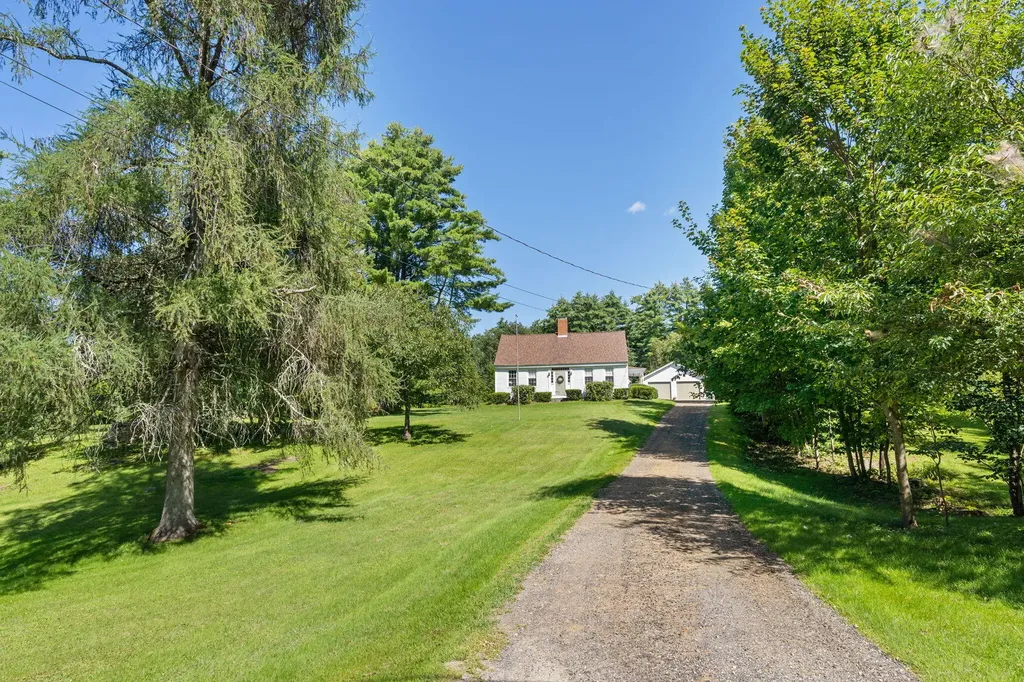 282 Quaker Ridge Road Leeds ME 04263