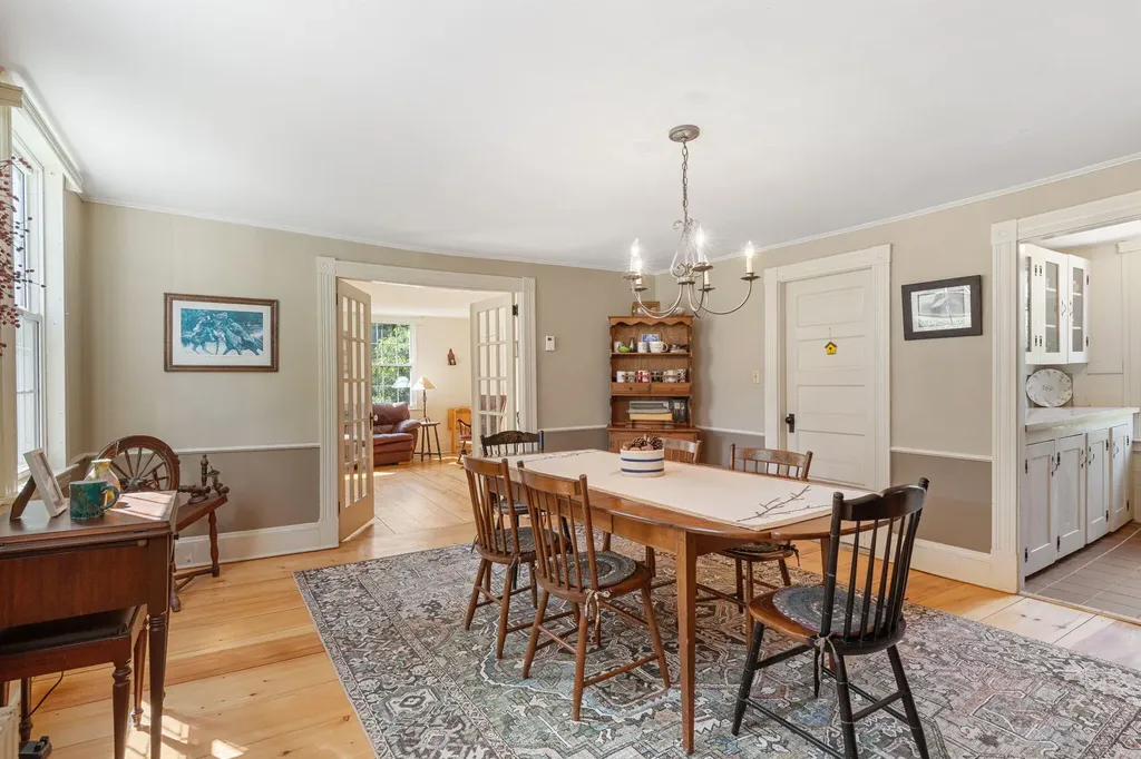 282 Quaker Ridge Road Leeds ME 04263