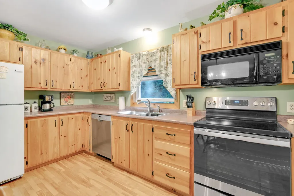 26 Waterview Drive Casco ME 04015