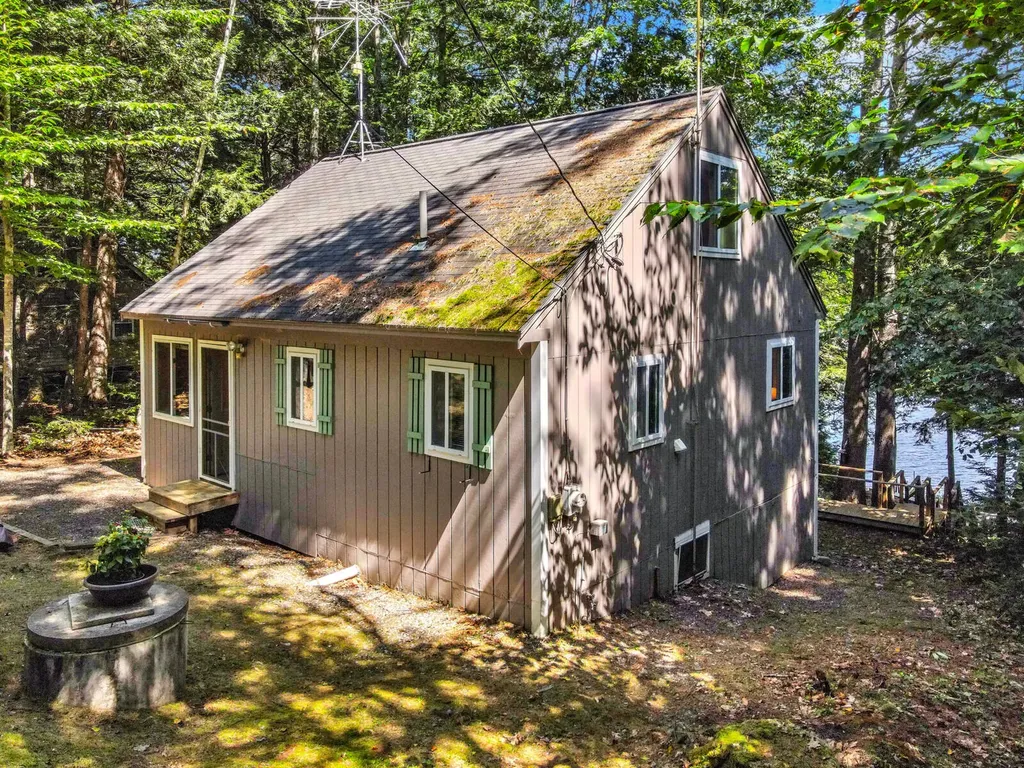 22 Vienna Shores Road Vienna ME 04360