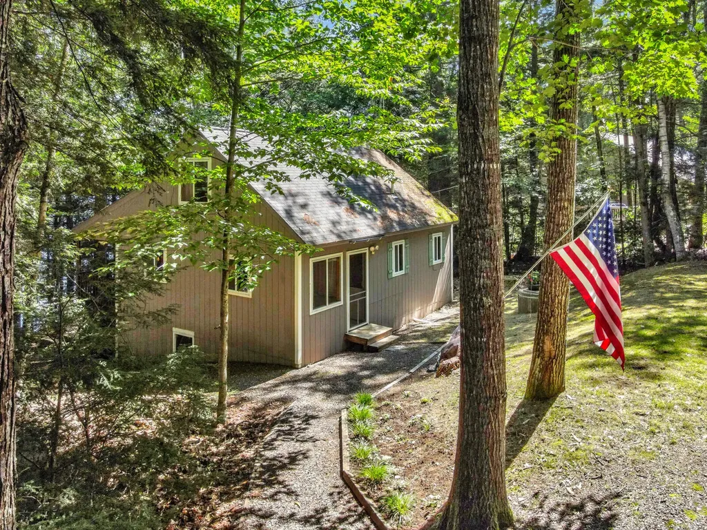 22 Vienna Shores Road Vienna ME 04360