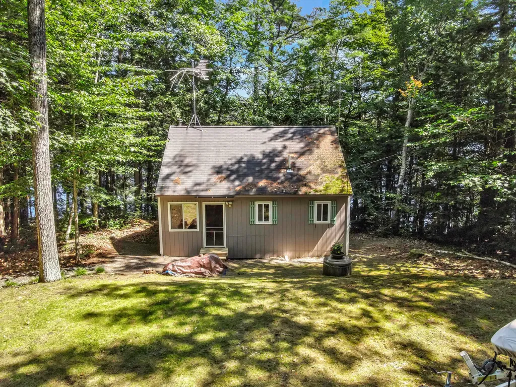 22 Vienna Shores Road Vienna ME 04360