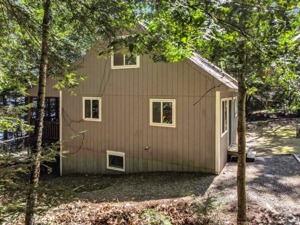 22 Vienna Shores Road Vienna ME 04360