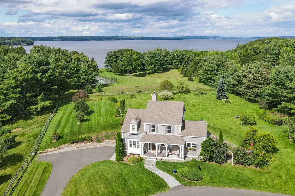 94 Bayside Road Northport ME 04849