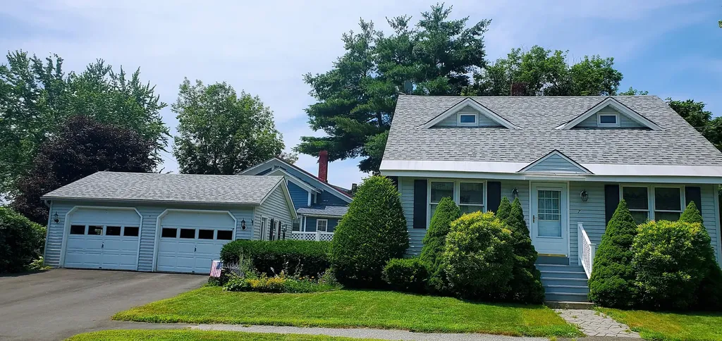 7 Colonial Street Waterville ME 04901