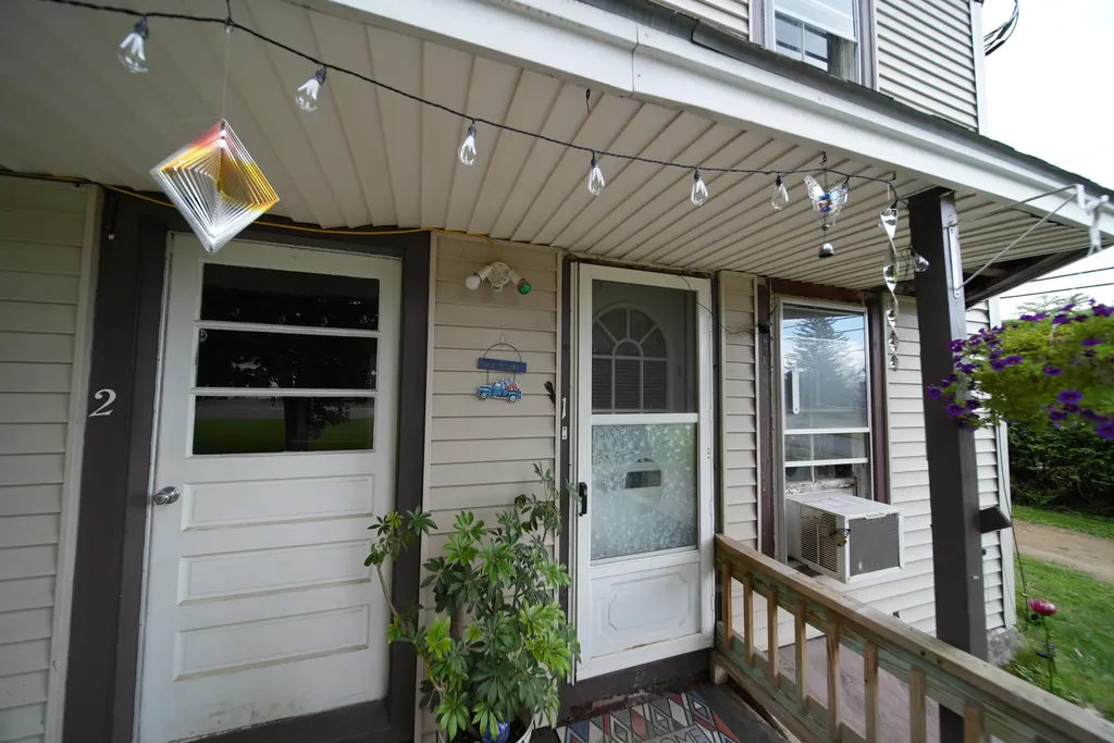 20 High Street Houlton ME 04730