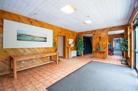 32 Sky-hy Drive Topsham ME 04086