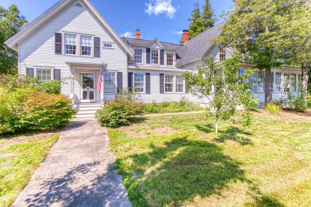 4 Meadow Cove Road Boothbay ME 04544