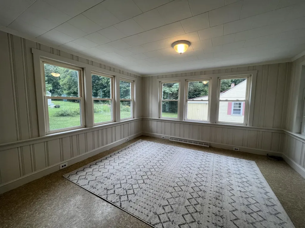 44 Pleasant Street Hampden ME 04444
