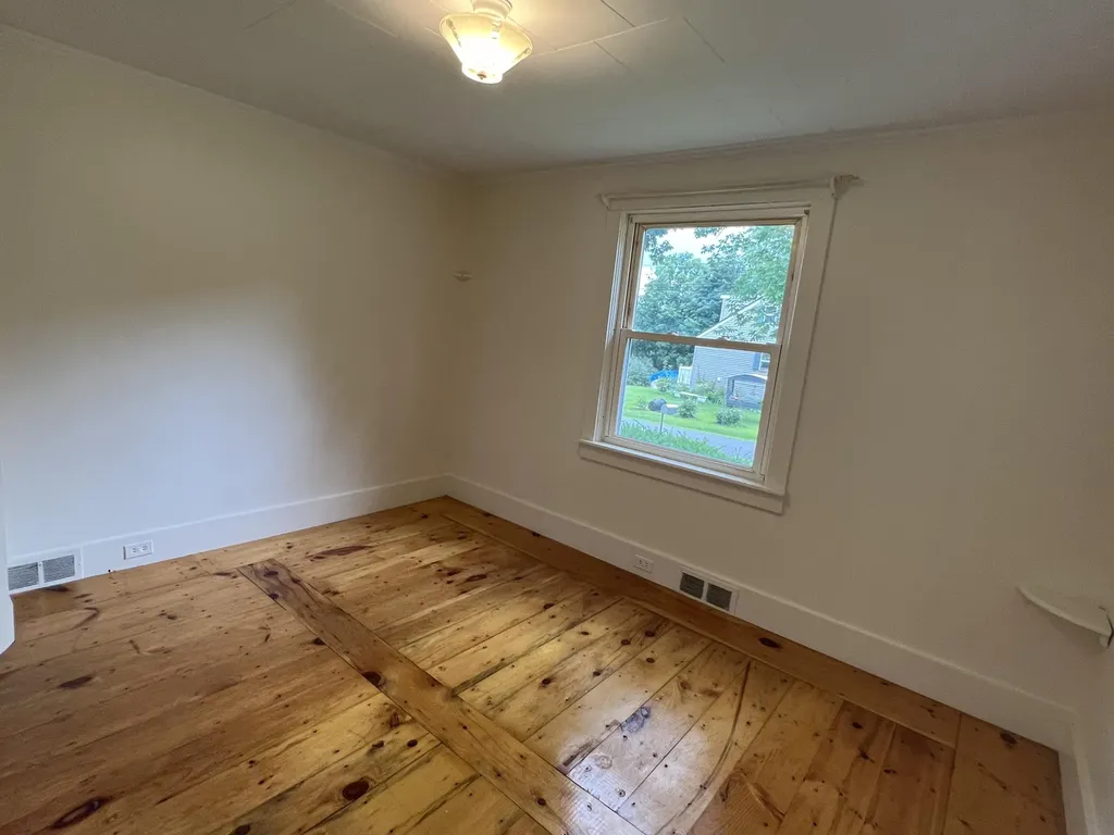 44 Pleasant Street Hampden ME 04444