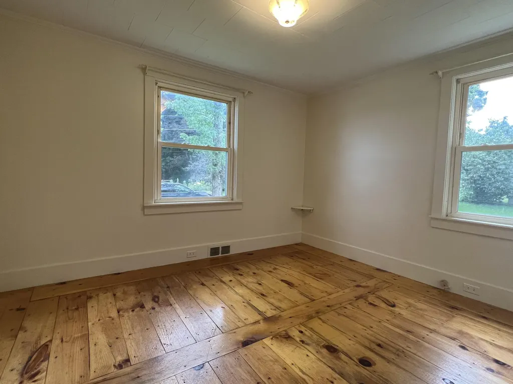 44 Pleasant Street Hampden ME 04444