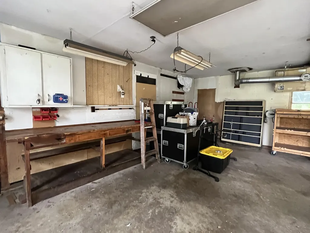 44 Pleasant Street Hampden ME 04444