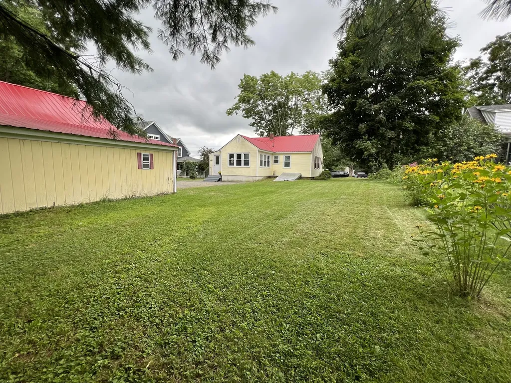 44 Pleasant Street Hampden ME 04444