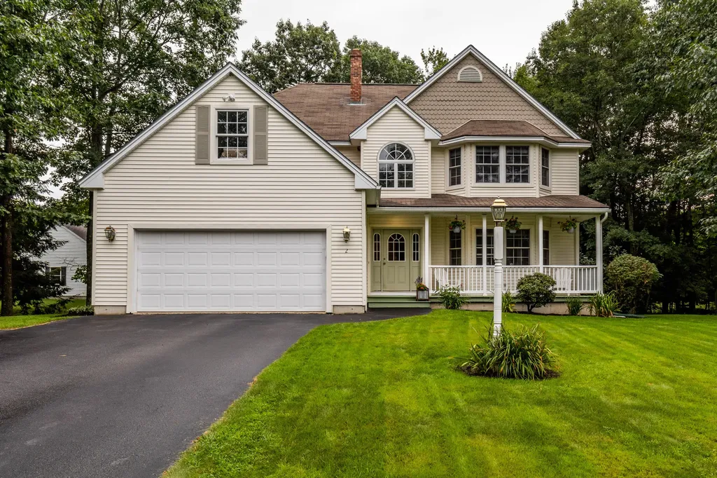 2 Polliwog Lane Gorham ME 04038
