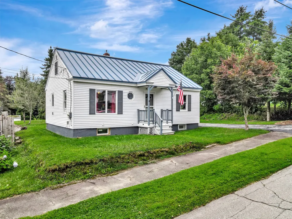 6 Trueworthy Avenue Augusta ME 04330
