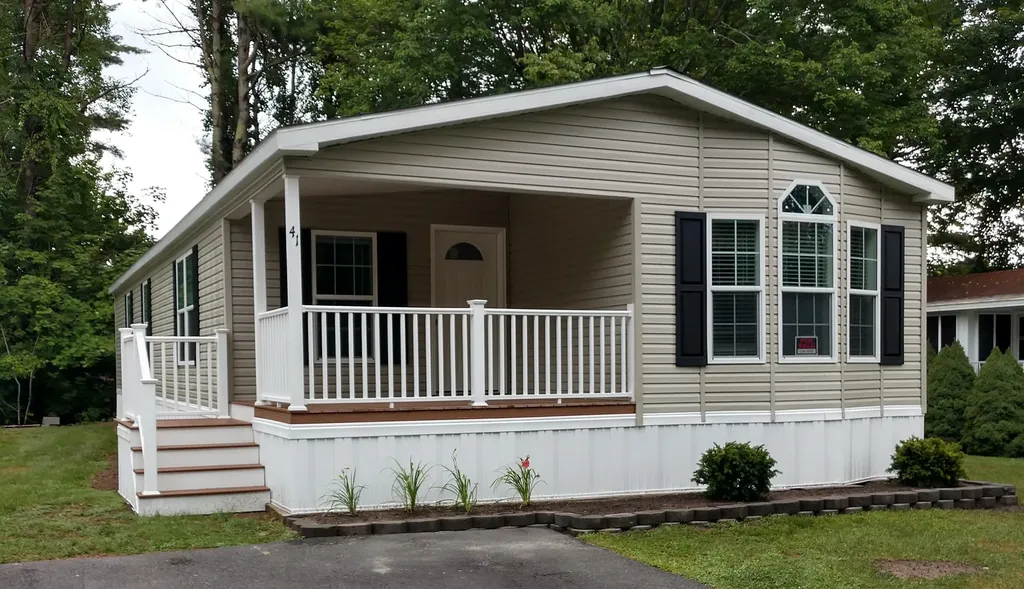 38 Anna Robert Circle Wells ME 04090