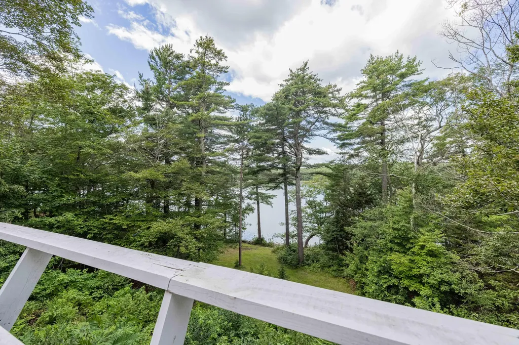 14 Slippery Hill Road Harpswell ME 04079