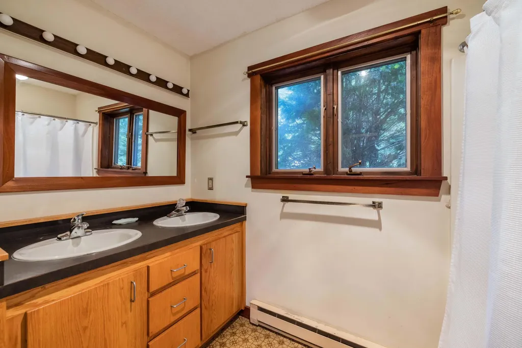 14 Slippery Hill Road Harpswell ME 04079