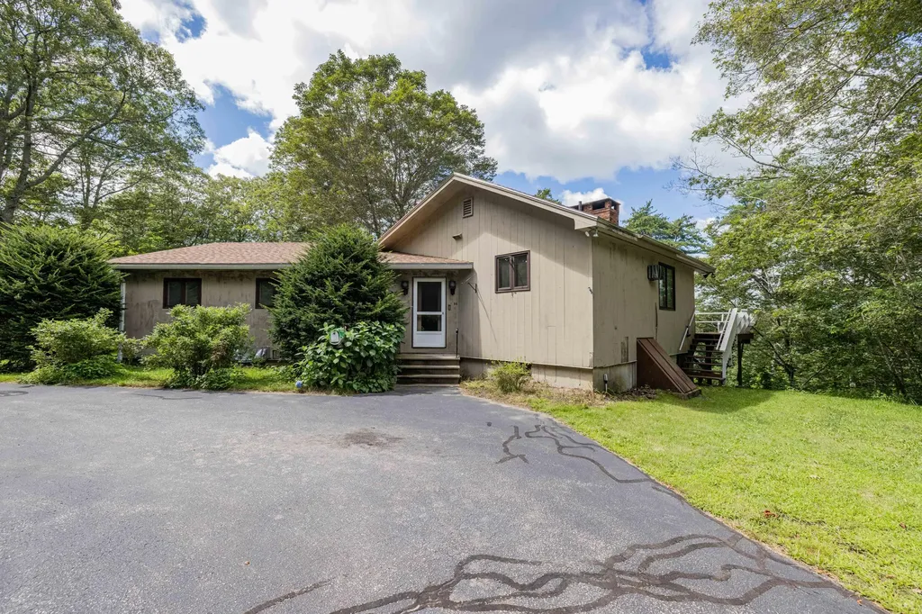 14 Slippery Hill Road Harpswell ME 04079