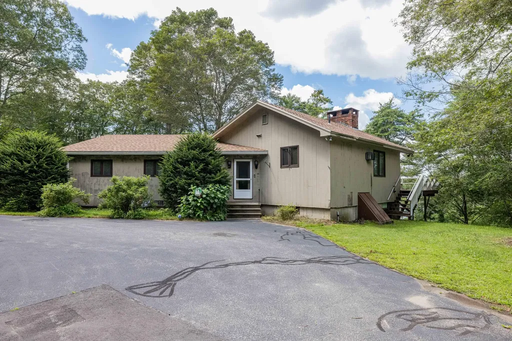 14 Slippery Hill Road Harpswell ME 04079