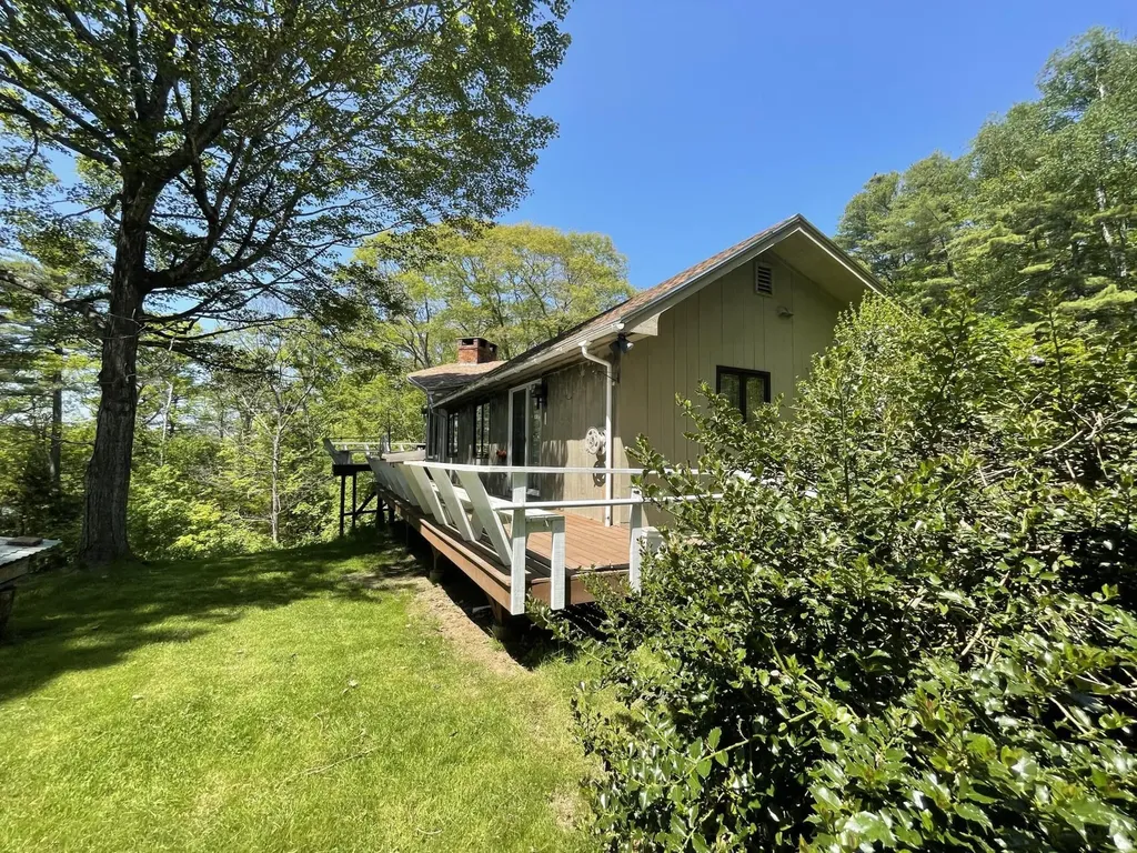 14 Slippery Hill Road Harpswell ME 04079
