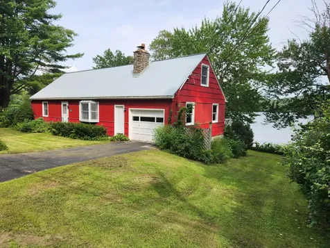 21 Pond Road Wayne ME 04284